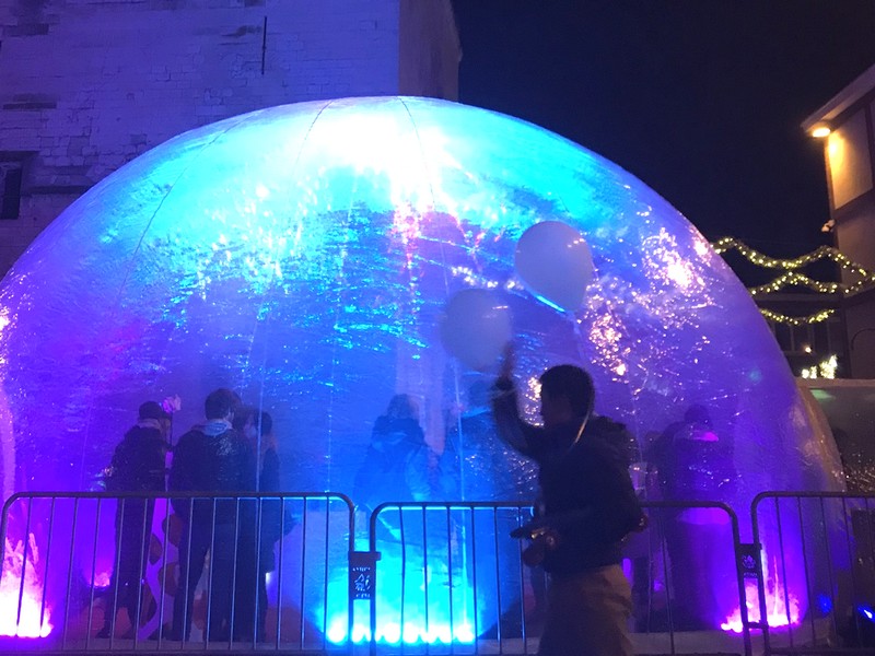 fete-des-bulles-enchantees-amiens-beffroi-halles-marche-de-noel-bar-a-bulles-ext